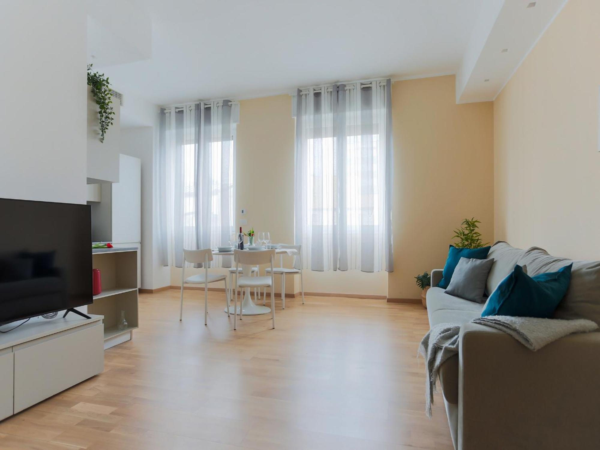 The Best Rent - Bright One-Bedroom Apartment In Corso Vittorio Emanuele II Мілан Екстер'єр фото