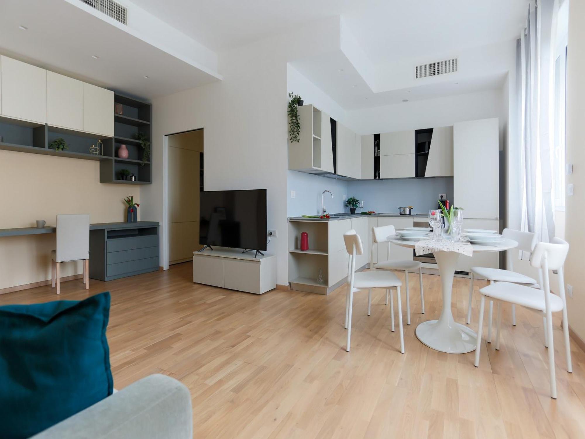 The Best Rent - Bright One-Bedroom Apartment In Corso Vittorio Emanuele II Мілан Екстер'єр фото