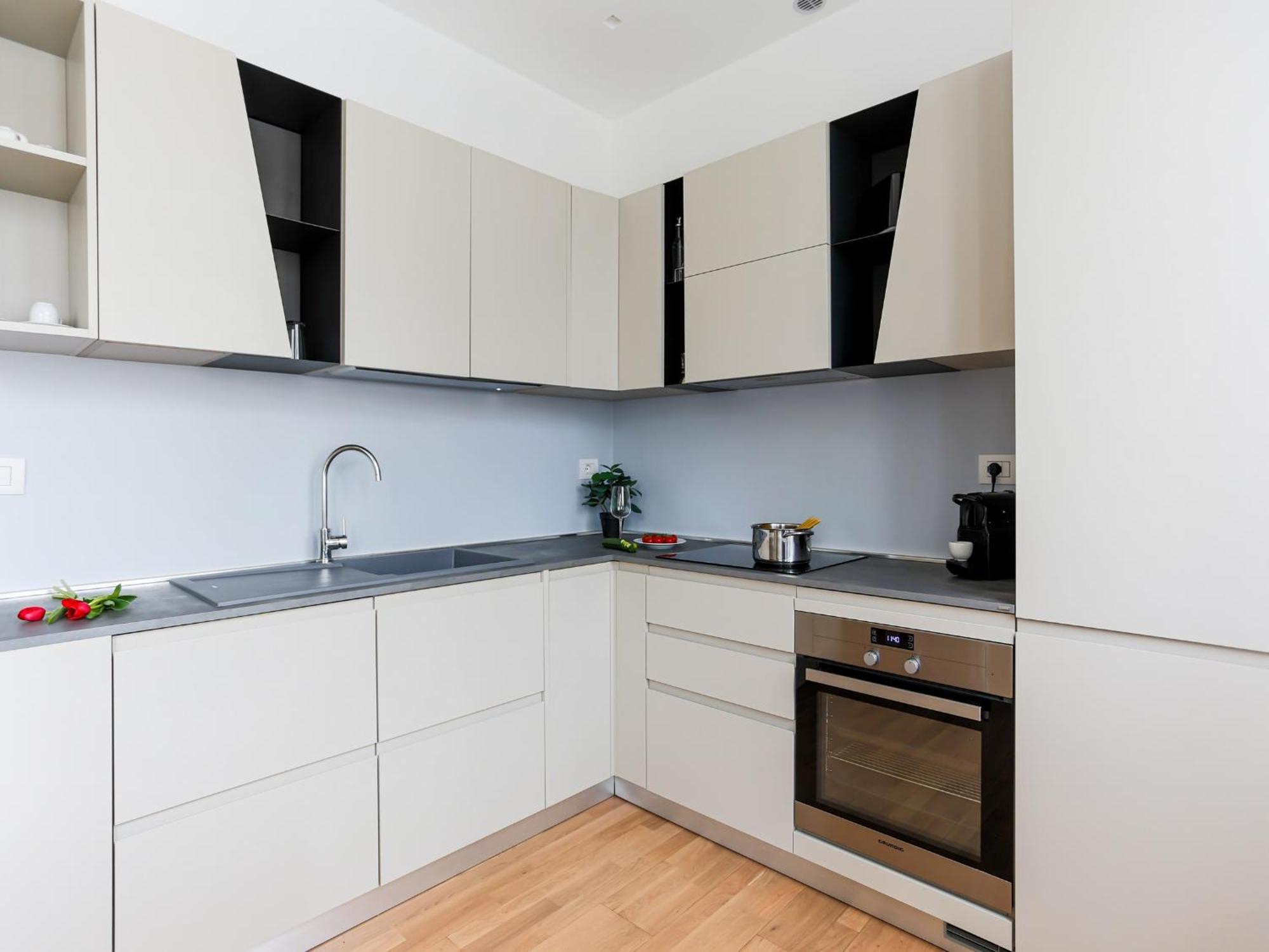 The Best Rent - Bright One-Bedroom Apartment In Corso Vittorio Emanuele II Мілан Екстер'єр фото