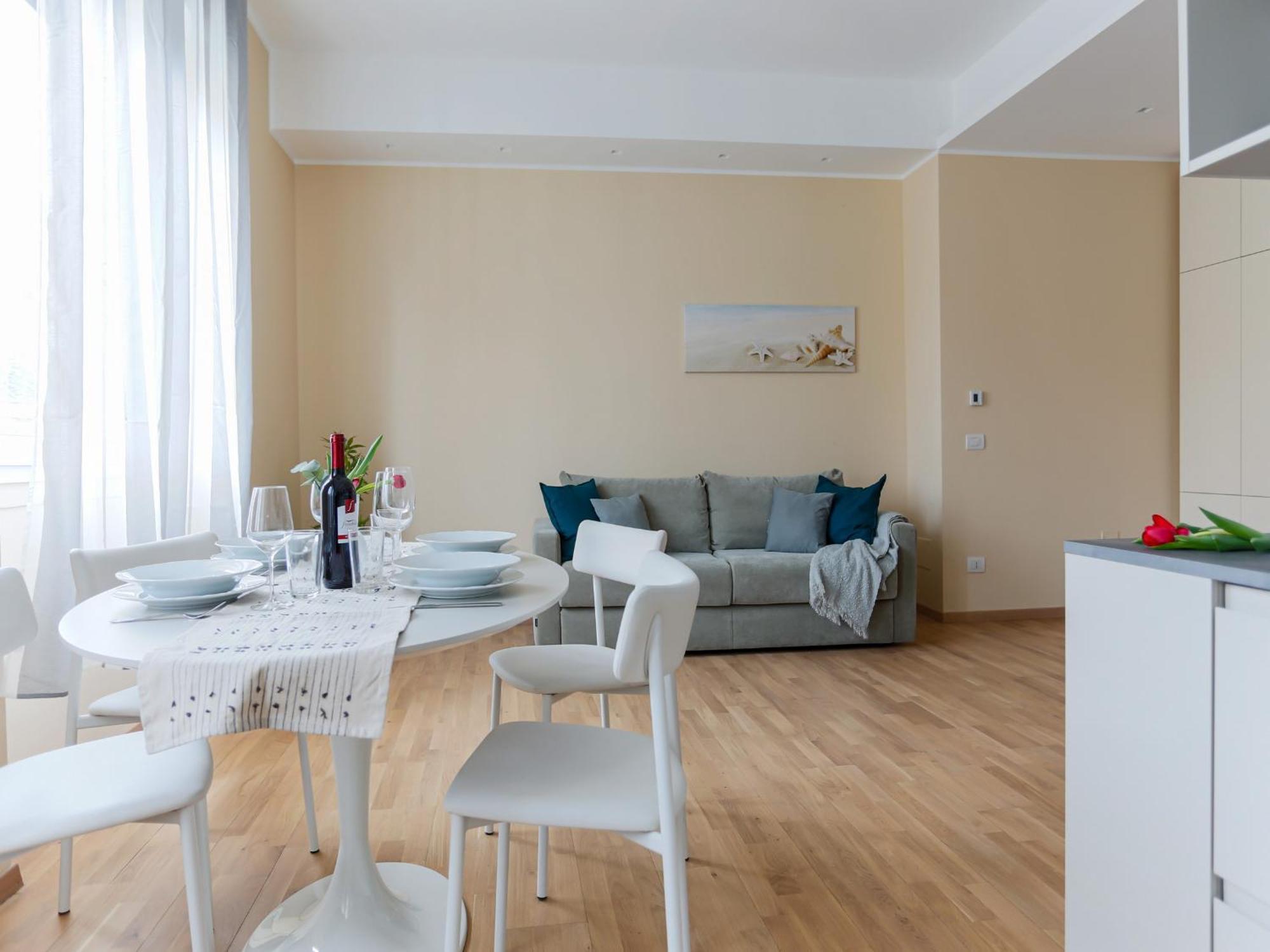 The Best Rent - Bright One-Bedroom Apartment In Corso Vittorio Emanuele II Мілан Екстер'єр фото