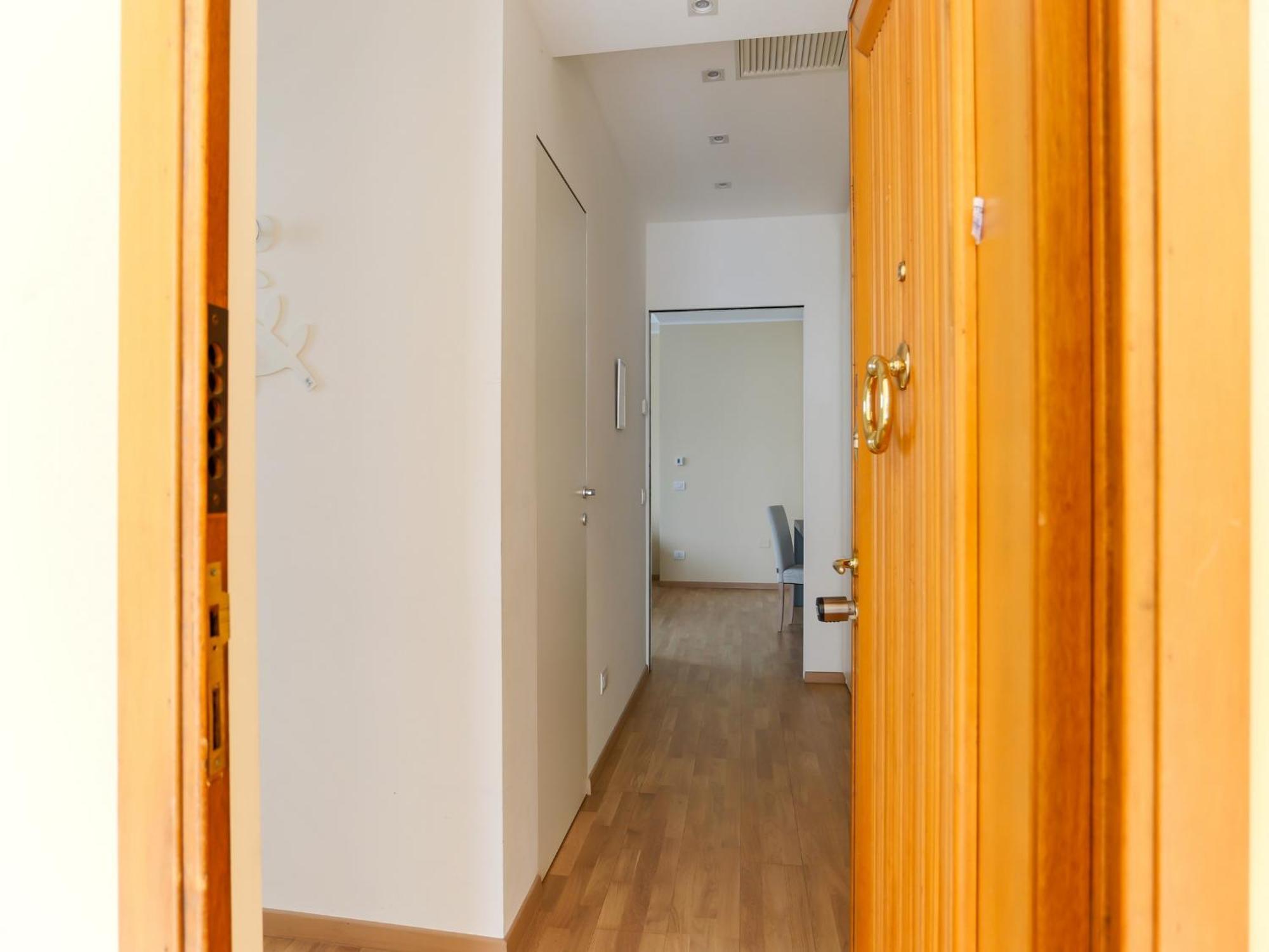 The Best Rent - Bright One-Bedroom Apartment In Corso Vittorio Emanuele II Мілан Екстер'єр фото