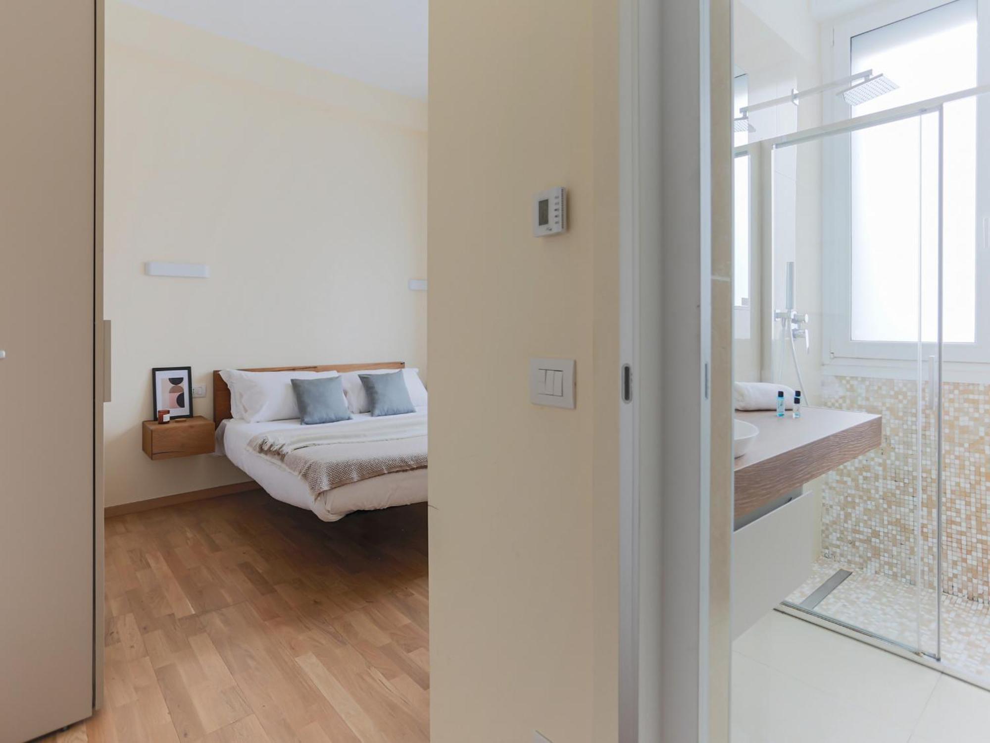 The Best Rent - Bright One-Bedroom Apartment In Corso Vittorio Emanuele II Мілан Екстер'єр фото